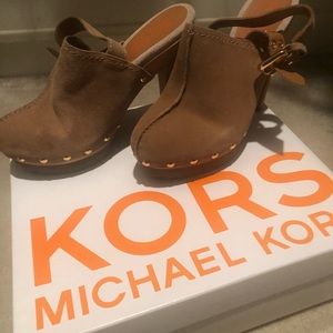 Micheal KORS Claudia clog